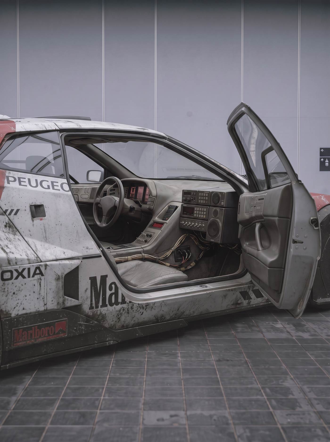 Peugeot Oxia plate, the lab